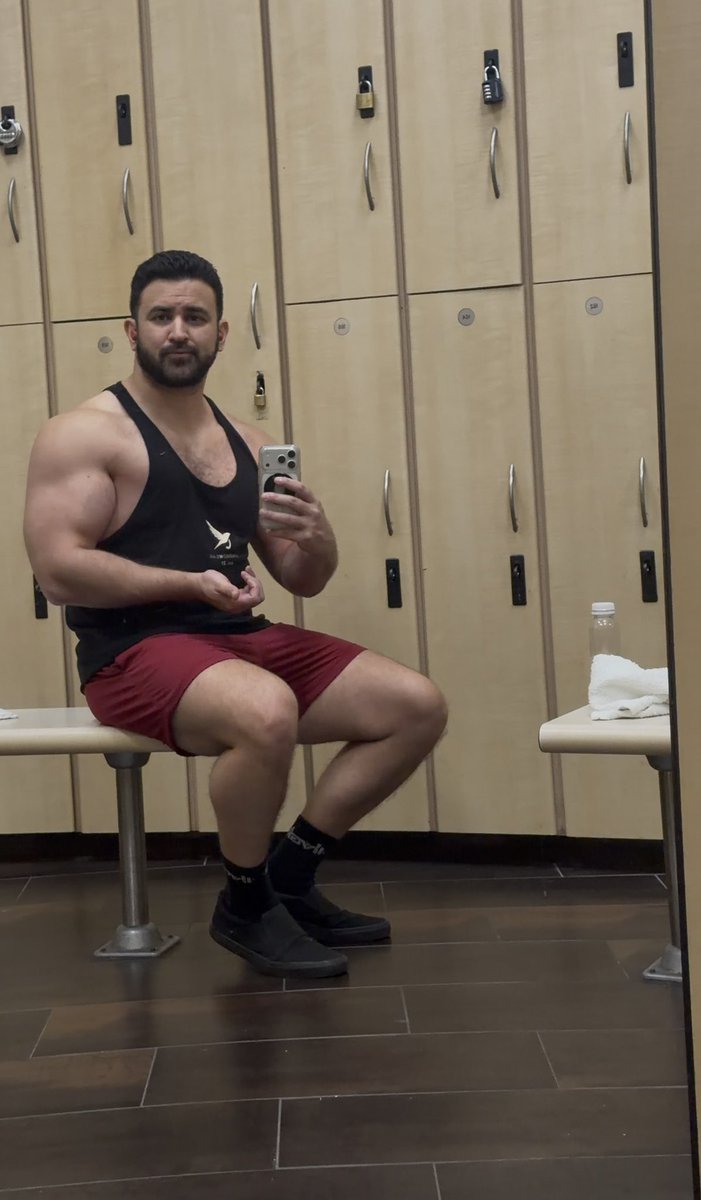 ckgarcia07's tweet photo. I wish my tits popped as much as my biceps https://t.co/osgKjN3NOJ