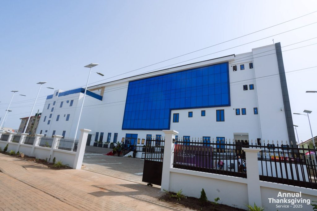 The church was built by Dr. Joseph Siaw Agyepong, the CEO of Jospong Group. 

The interior >>>🔥