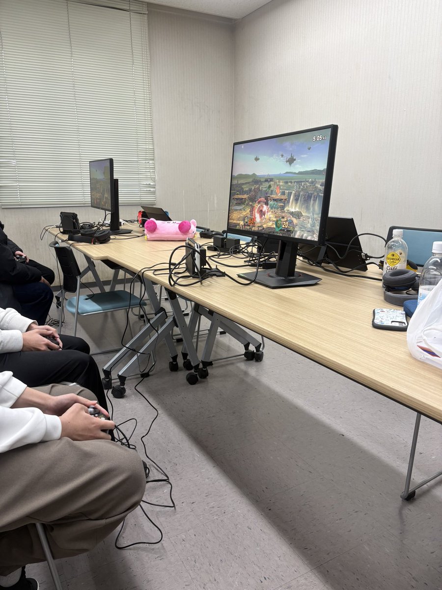 都立大スマブラサークル スマん研 tweet media