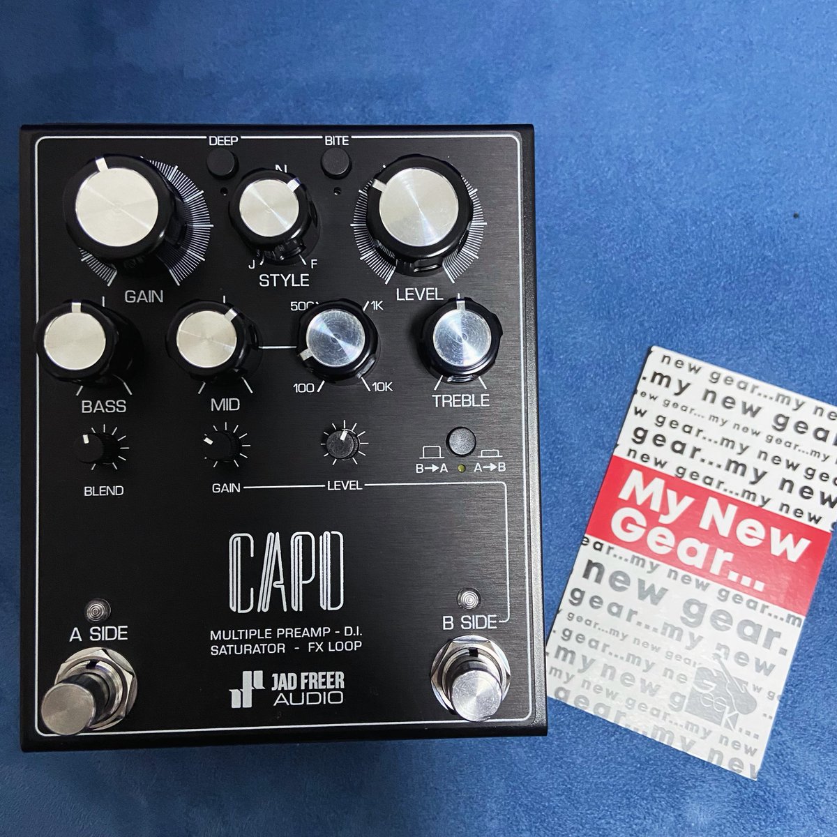 shirap2fmbox5's tweet photo. my new gear…
JAD FREER AUDIO/CAPO
個人的に現代最強のベース用プリアンプだと思う
今年から人生初のバンドでベースを弾くと決めたから思い切ってみた
Geek IN Boxさん(@geek_in_box)、ありがとうございます🙏
#capo #jadfreeraudio #mynewgear #mng #basspreamp https://t.co/tRZTj1C7i4