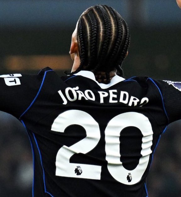 12345ghkk's tweet photo. Gyökeres &amp; Haaland are penalty takers at Arsenal &amp; Man City.

Then there’s João Pedro, who has 20 goals in all competitions without a single penalty.

Chelsea haven’t had a striker like him since the Didier Drogba and Diego Costa era.

Next season’s Golden Boot winner. https://t.co/Pc5MGxWKcA