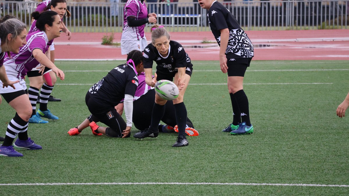 El 8M també es va viure al camp. 💜🏉
Les Buc Màter van gaudir d’una gran jornada de rugby, equip i companyonia, celebrant el paper de totes les dones dins d’aquest esport.
Seguim sumant, dins i fora del camp.
#SOMBUC #SOMCLUB