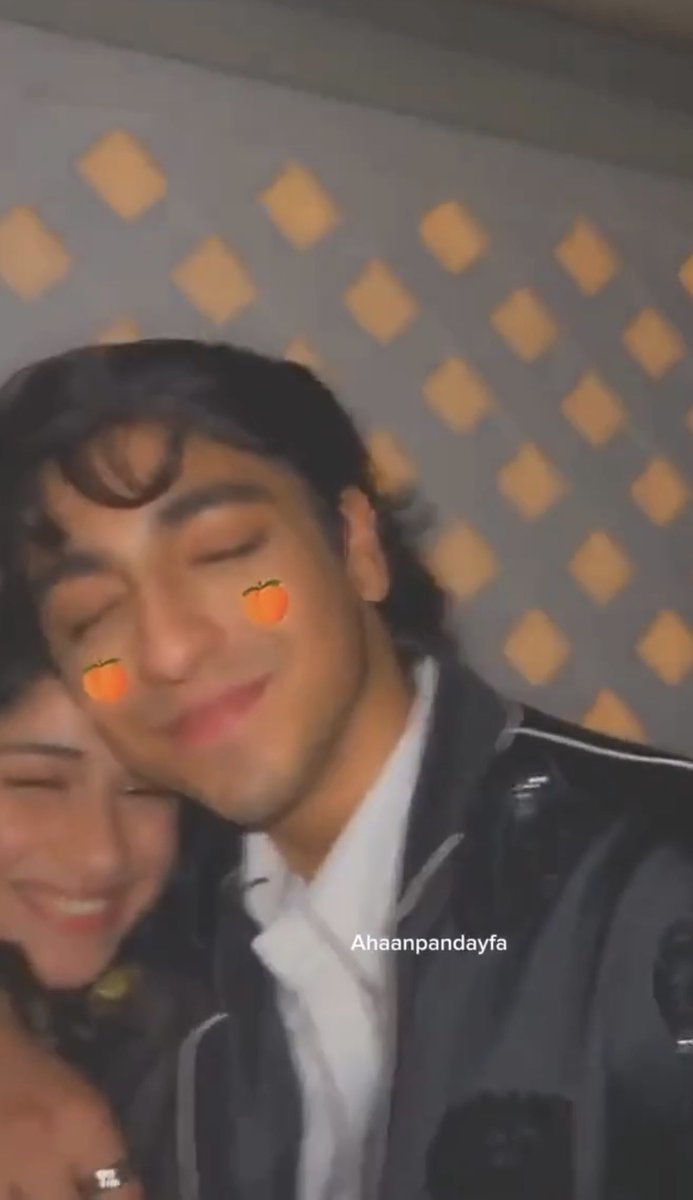 Naturepainting7's tweet photo. Happy birthday rysa ❤️❤️❤️❤️
#AhaanPanday #rysapanday https://t.co/LWU3TErYVe