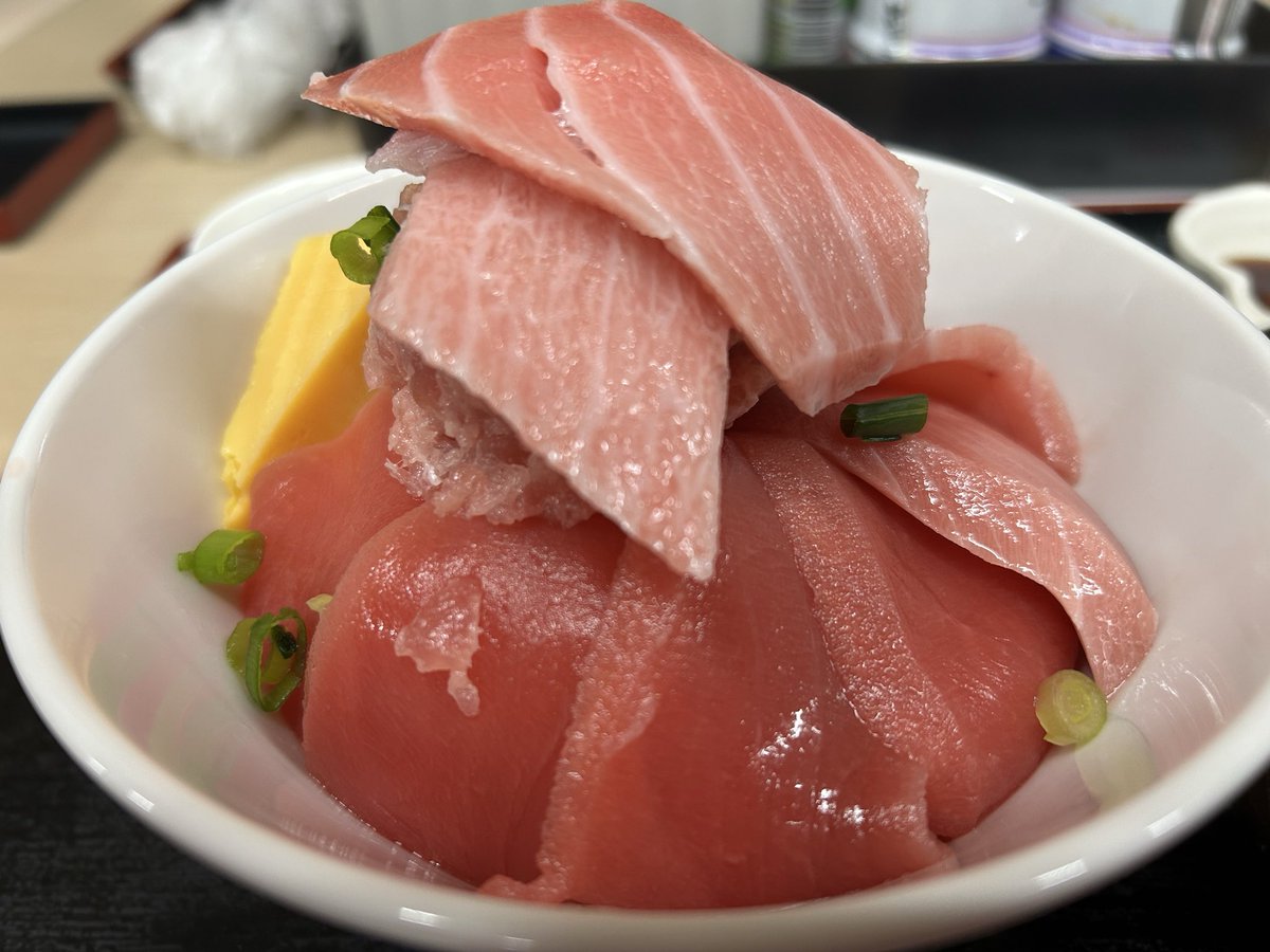 G0rmR's tweet photo. 雪も止みましたね❄️
野田にあることぶき亭に行ってきました‼️

マクロ丼す➖んごく美味しかった‼️
また行きます‼️🚗 https://t.co/3Rkuiau12w