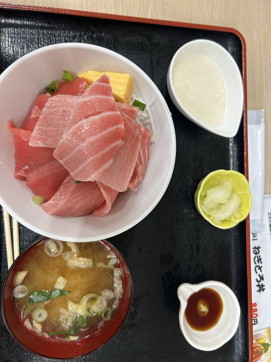 G0rmR's tweet photo. 雪も止みましたね❄️
野田にあることぶき亭に行ってきました‼️

マクロ丼す➖んごく美味しかった‼️
また行きます‼️🚗 https://t.co/3Rkuiau12w