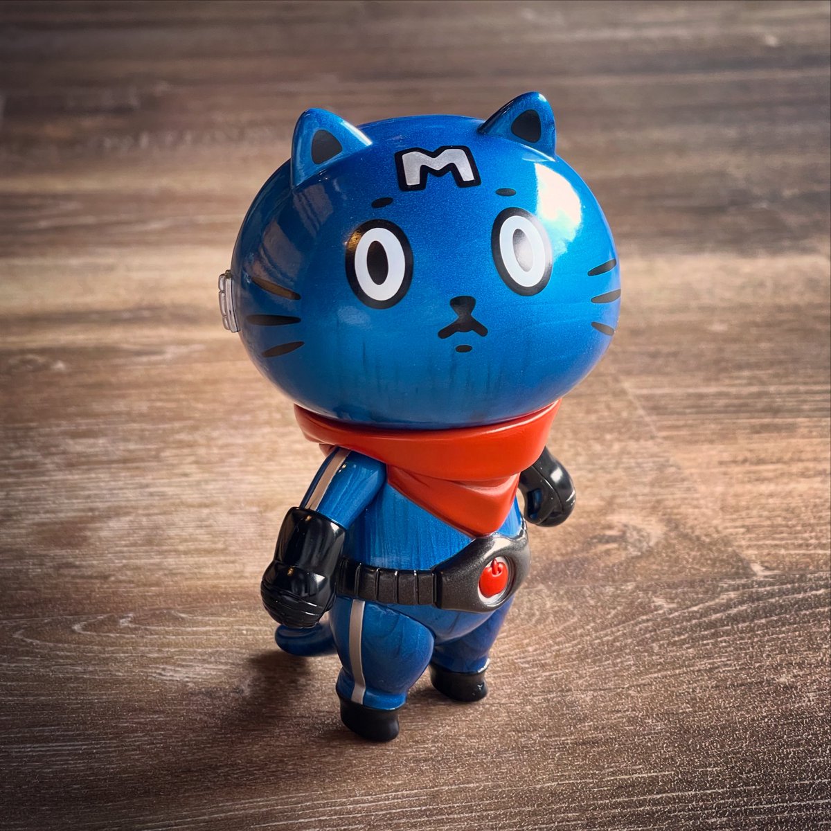 バケタンブログ さんより ママンマン One up.限定 メタリックブルー が