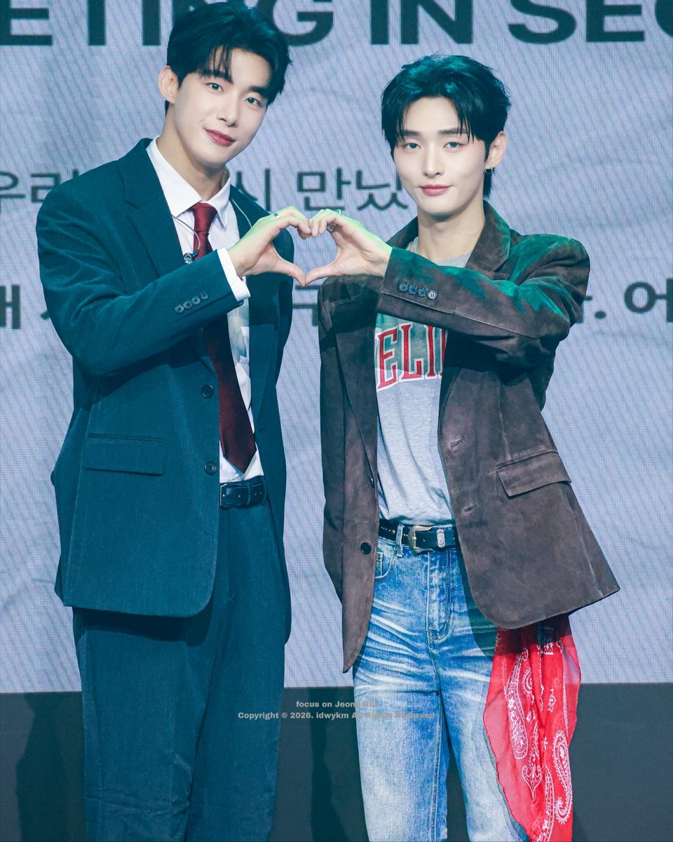 idwykm's tweet photo. 260308 천구비 팬미팅 #정리우 #윤지성 HQ

농담 아니고 진짜 결혼 ��표 기자회견에 초��� 받은 기분이었다구요

#JeongRiu #郑利友 #鄭利友
#yoonjisung #尹智聖
#천구비 #천둥구름비바람 #ThundercloudRainstorm
#서정한 #이일조 https://t.co/BIGHIYiLUQ