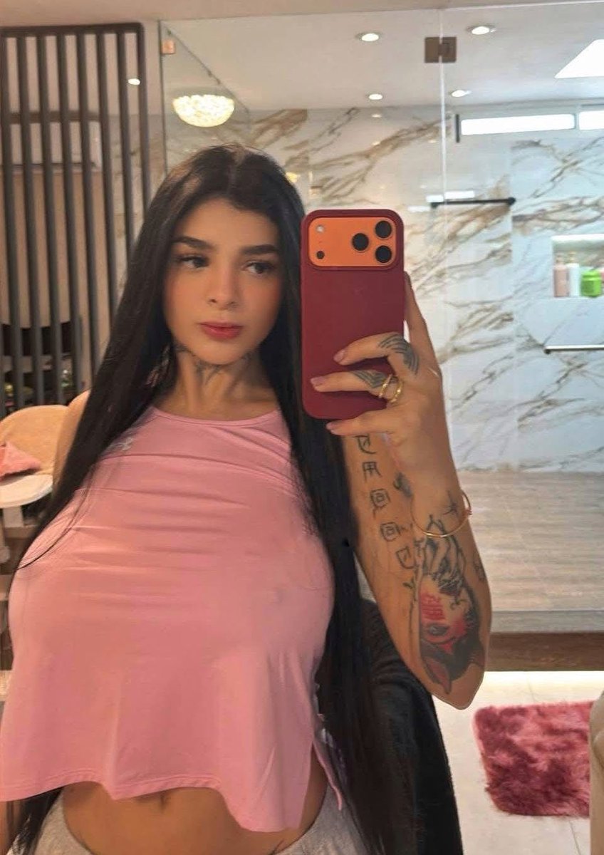 karelyruiz tweet media