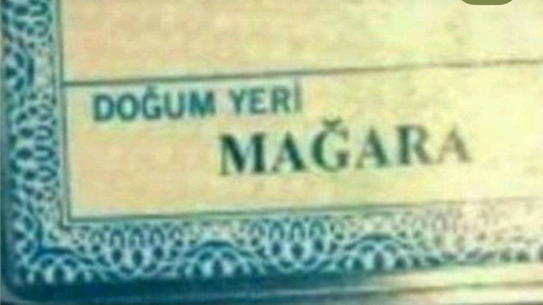 Eski kız arkadaşımla ayrılma sebebimiz, karışık bir grupla çadırlı kampa gitmek istemesiydi. O sırada benim kimlik