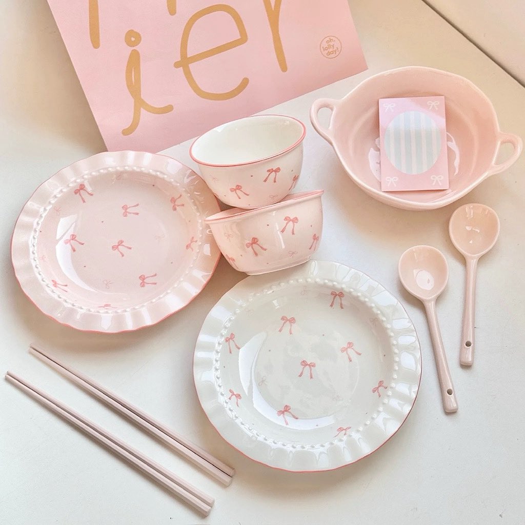 laviyeinrose's tweet photo. Pink cutlery set ! ✨🎀
https://t.co/5HR8IX6Oif https://t.co/xIDZPz7ZMr
