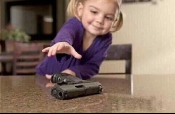 Wife: Acha nikuserve food
Husband: Hapana nimekul..
Wife: