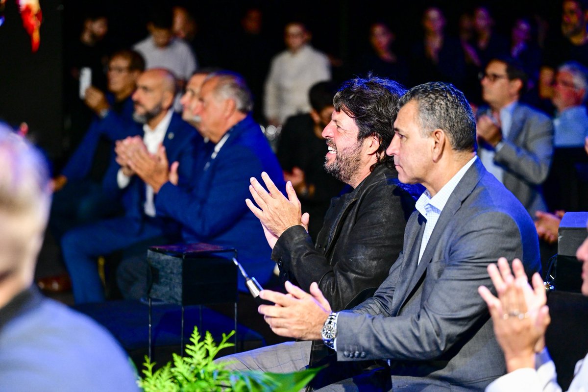 tapiachiqui's tweet photo. Desde hoy, oficialmente, todo el fútbol en un solo lugar: @LPFPlay.

Un hito más que estamos creando y dejando en la historia del deporte que nos une. Logramos que el gran proyecto se haga realidad y eso para mí es un orgullo enorme. https://t.co/EI11MMaMk9