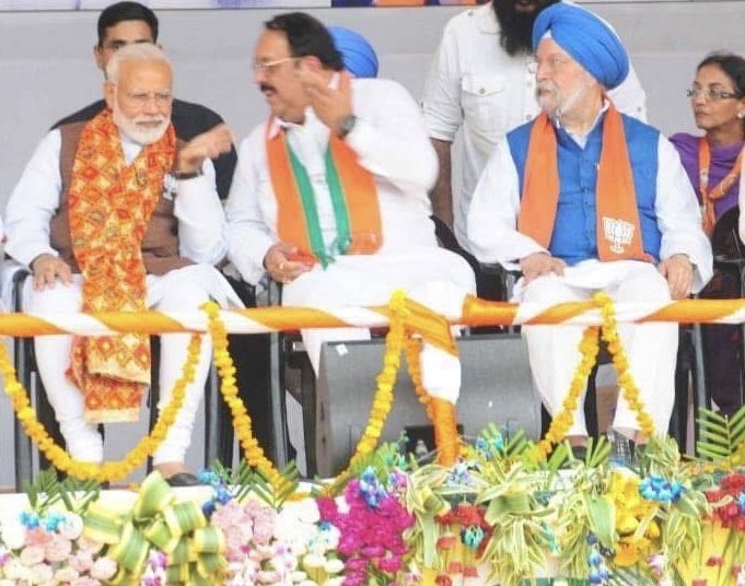 Shwait Malik ( Modi ka parivar ) tweet media