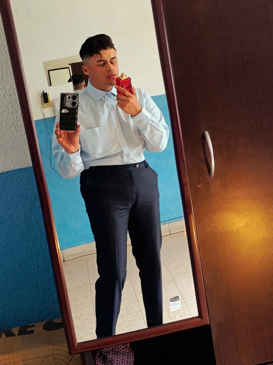 andonii22's tweet photo. HD96K | ULTRA • ✌🏻🩵 𝓜𝓲 𝓶𝓪𝓶𝓪́ 𝔂 𝓨𝓸
" Muévete rápido y rompe objetos. Si no estás rompiendo cosas, no te estás moviendo lo suficientemente rápido ". ~ Marco Chávez
2026 | 09 MARZO ( Lunes - México )
@nike

| Fotos Tomadas : XIAOMI 13 PRO 5G. | https://t.co/MoW2HCAOop