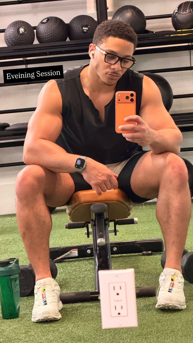 Trevor Bell tweet media