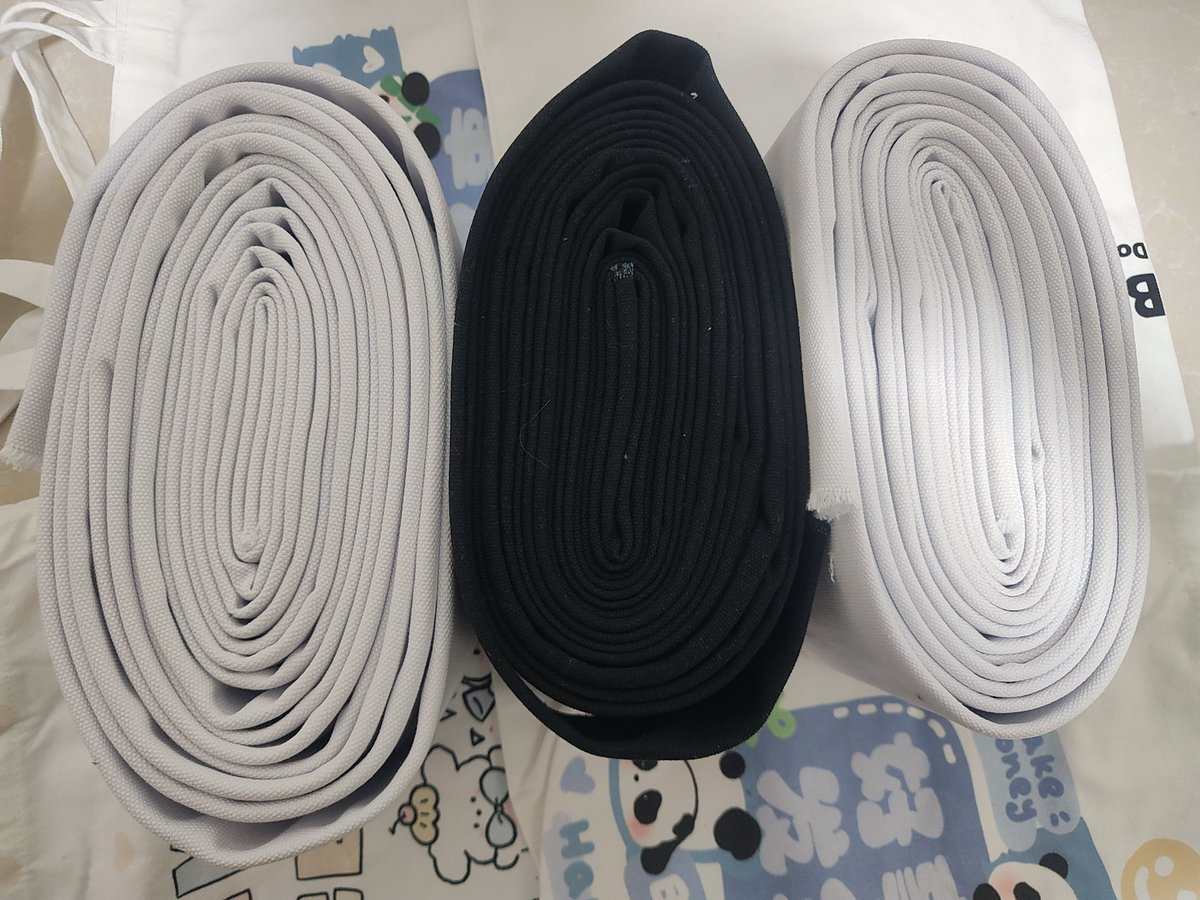 toop0020's tweet photo. "Welcome and thank you for your purchase. Your support is our greatest motivation。
生活让你压力山大？不如穿上这件“真男人”套装。透气舒适，张力十足。不管是认真的训练，还是出其不意的派对，你就是全场最稳的那个！做自己生活的横纲，品力与美的完美结合，欢迎大家购买与支持 https://t.co/aMqersmaMS