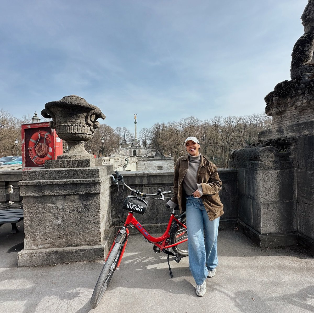LisChavezsource's tweet photo. 📸&amp;🎥| Came to Germany for a convention... but stayed to explore.
I wandered through Düsseldorf, Berlin, and Munich on my own, walked more miles than I can count, met incredible people along the way, and checked a solo travel dream off my bucket listttttt🇩🇪🫶🏽

-Via Instagram Post https://t.co/bFs1AvSaX7