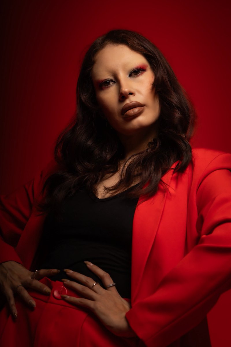 #EditorialPhotography #FashionEditorial #PortraitPhotography #StudioPhotography #CreativePortrait #MoodyPortrait #CinematicPortrait #VisualStorytelling #ArtPhotography #PhotoShoot #Photographer #EditorialShoot