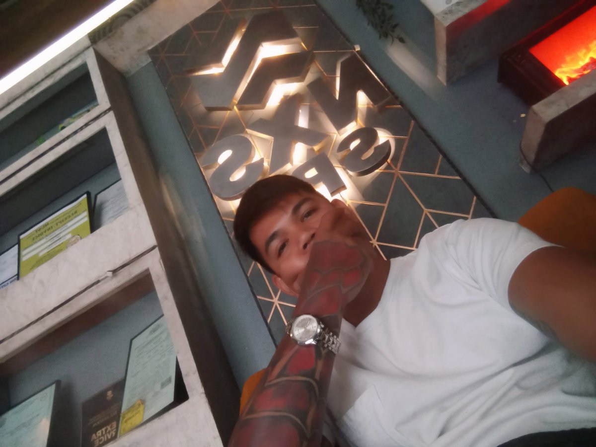 @NXSspa...Papa' OZNE tweet media