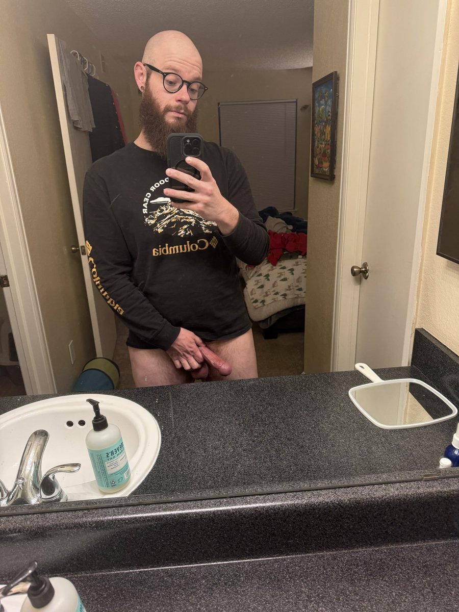 David4081834416's tweet photo. Forgot how much my cock throbs in this ring #gay #coloradogay #gaycolorado #gayco #gaycock #gaydad #gaydaddy #gayhairy https://t.co/Cf8vBECRLA