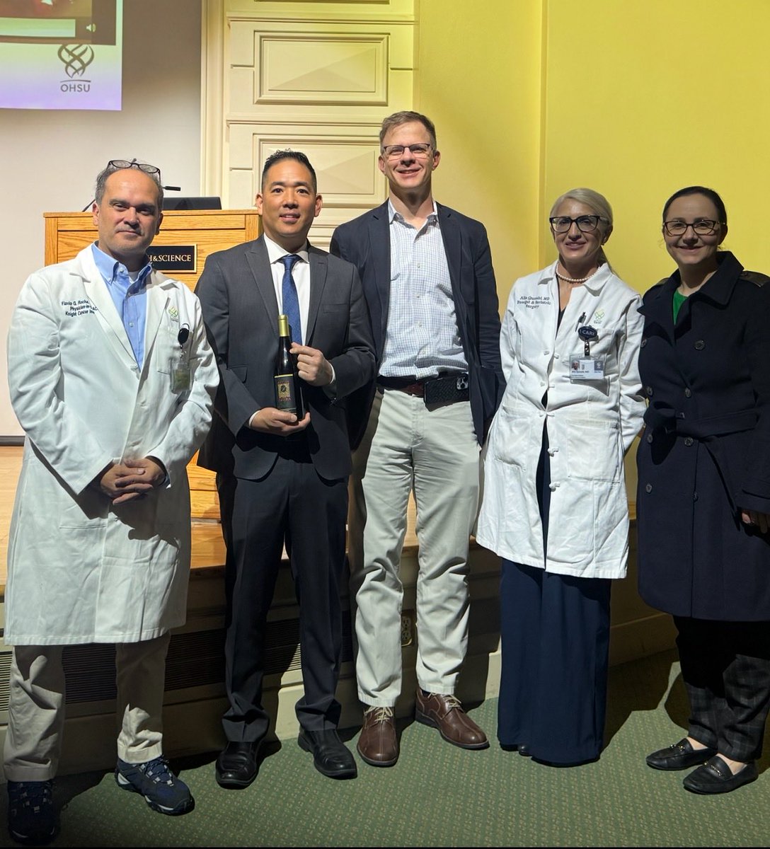 JVelottaMD's tweet photo. Thank you @OHSUKnight @OHSUNews @FlavioRochaMD @SSATNews for making this such a wonderful experience! What a great day! Lots of pearls being passed around! Thank u again! What a powerhouse program! @SalgiFoundation @ECAware @STS_CTsurgery @AATSHQ @KPMedSchool @UCSFMedicine https://t.co/FezkHbuqEO