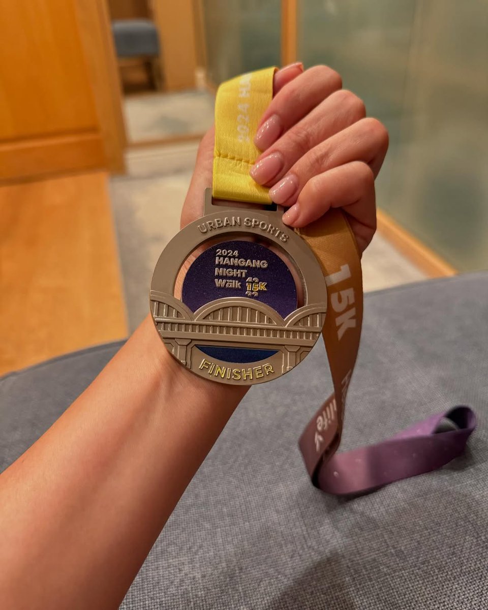 LilyTorres78679's tweet photo. This past Saturday July 27th, I was humbled to no end after having completed a 15 Km Hangang Night Walk, hosted by Urban Sports. It was my first and so grateful to have had the chance to experience it😍 AND earn my first walkathon medal🏅. So looking f... https://t.co/tvEWYWSsCc