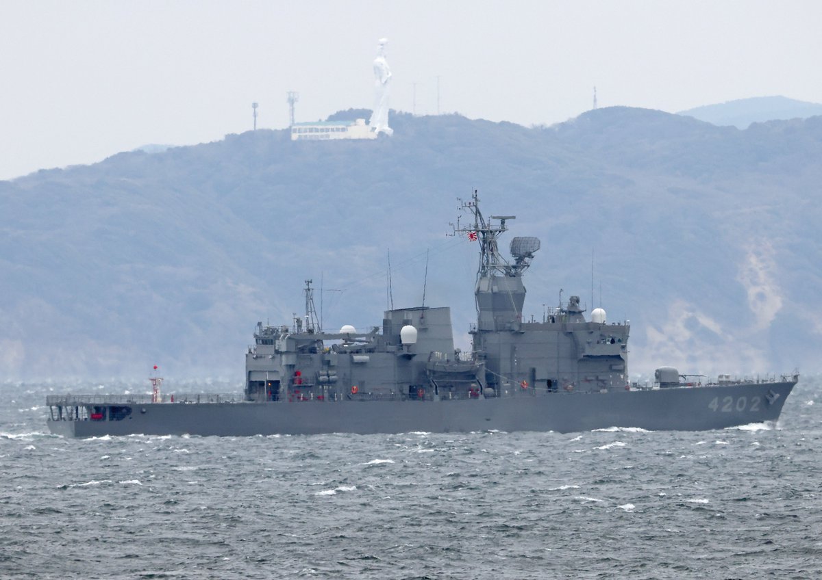naowata2011's tweet photo. UW⚓️
#くろべ
#Kurobe 
#ATS4202
#海上���衛隊
#訓練支援艦 https://t.co/2WAvkMJnZD