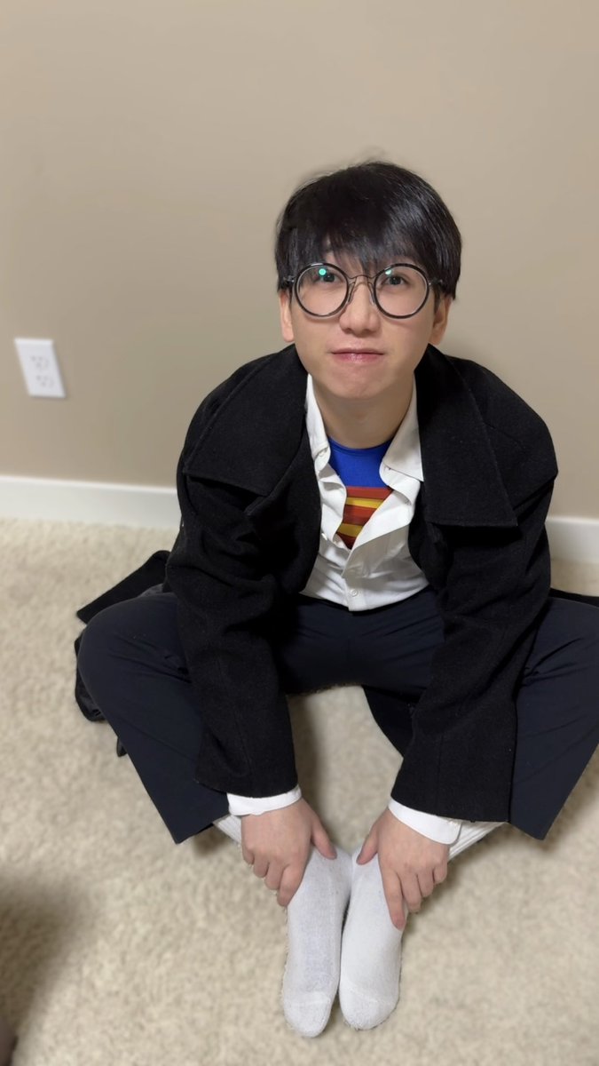 Kryptonrival's tweet photo. Clark Kent https://t.co/EiHn33CX4Y