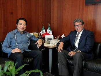 Toda mi vida he sido de izquierda!!.. Pero JAMAS voy apoyar a seres tan Miserables, Corruptos, Oportunistas, Hipocritas y Falsos como este par de sujetos!!..👇😎
ccp. <a href="/mario_delgado/">Mario Delgado</a> <a href="/RicardoMonrealA/">Ricardo Monreal A.</a>