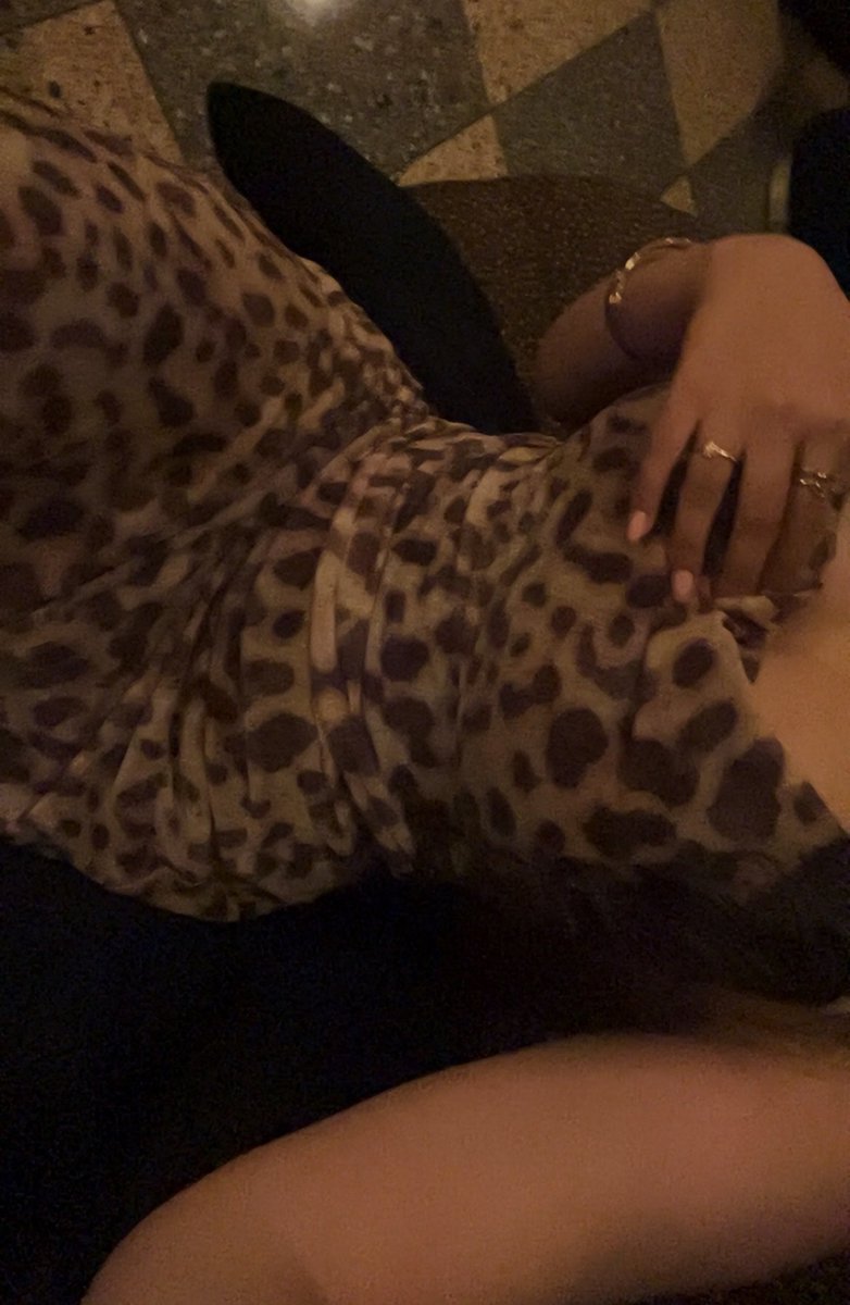ExposeEmAlI's tweet photo. What would you make Taposhi do for you??
#cuck #wankchat #feargasm https://t.co/hJPSPQUzeJ