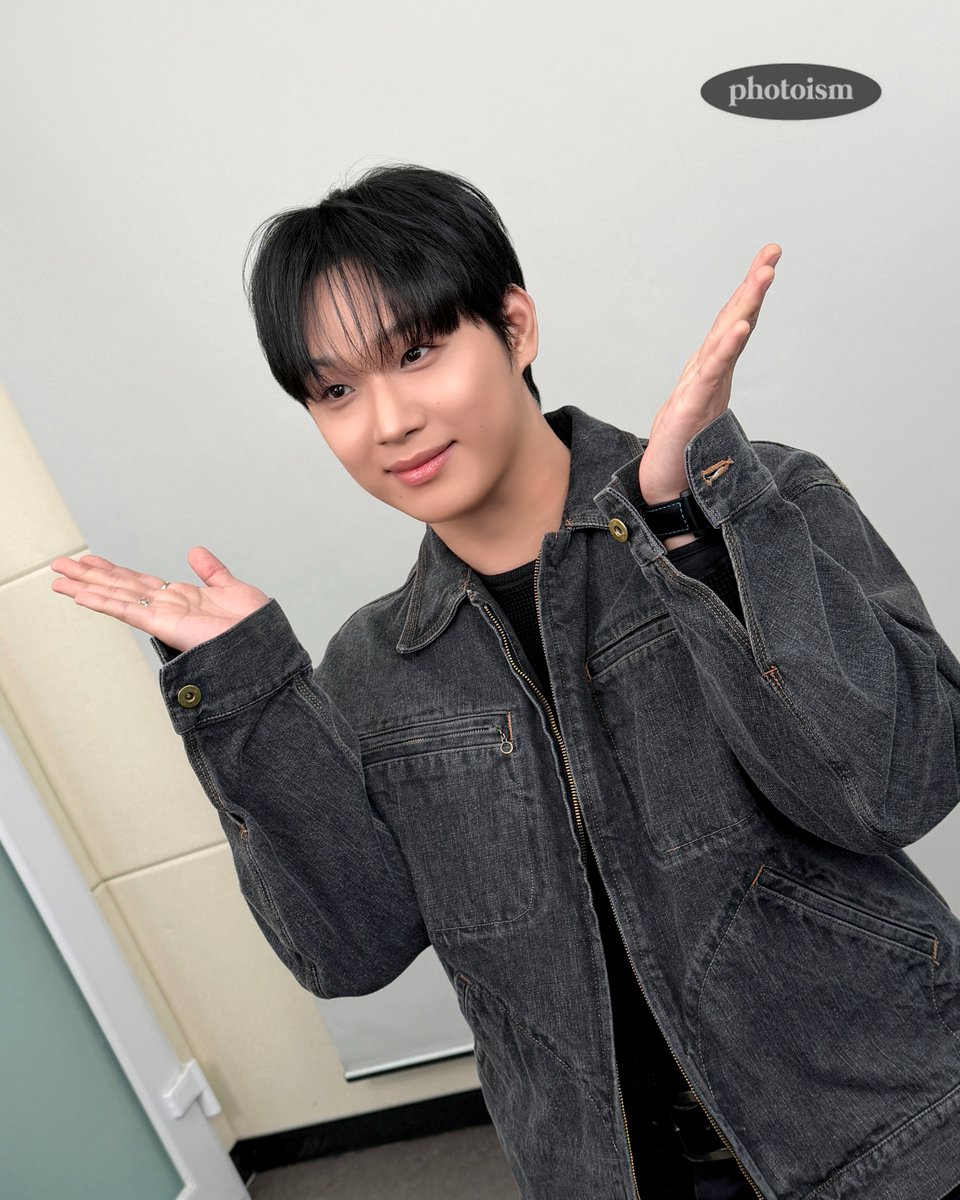 PHOTOISM X LIM HYUNSIK

3월 할 일 📃

3월 7일
ㄴ 현식이 생일 축하하기 🎉
3월 9일
ㄴ 현식이 포토이즘 사진 찍기 📸
3월 12일
ㄴ 현식이 포토이즘 비하인드 사진 감상 🤟

#포토이즘 #임현식 #LIMHYUNSIK #비투비 #BTOB

ONLY IN PHOTOISM