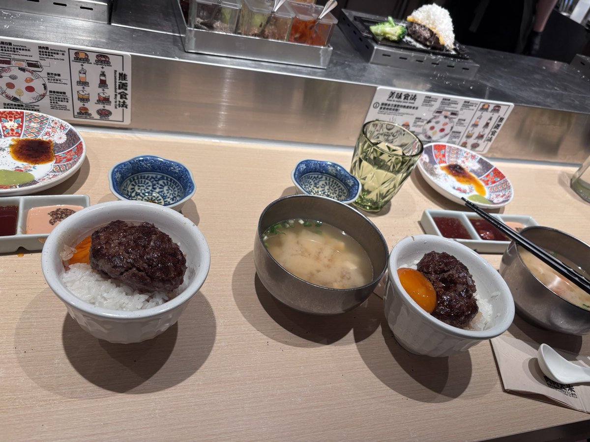 梓目楽 tweet media