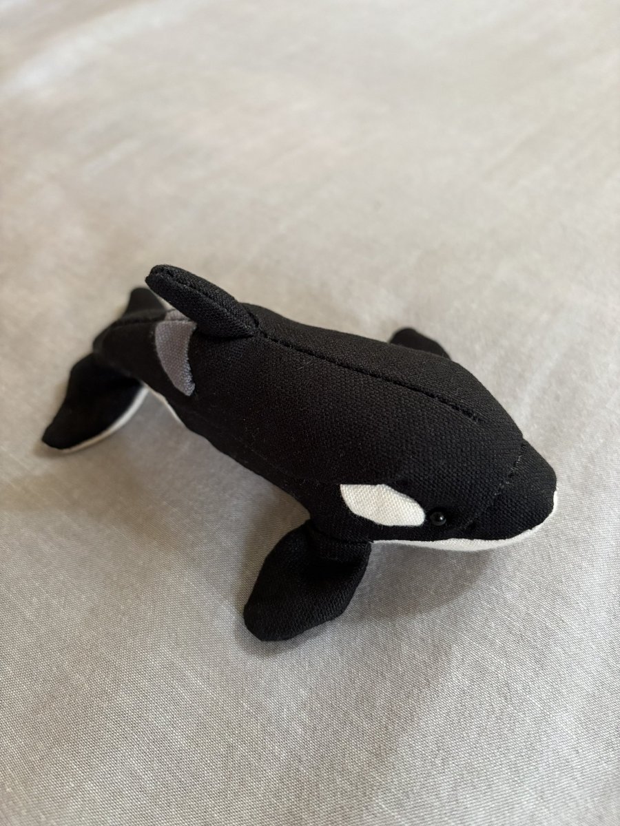 かねざわるつ tweet media