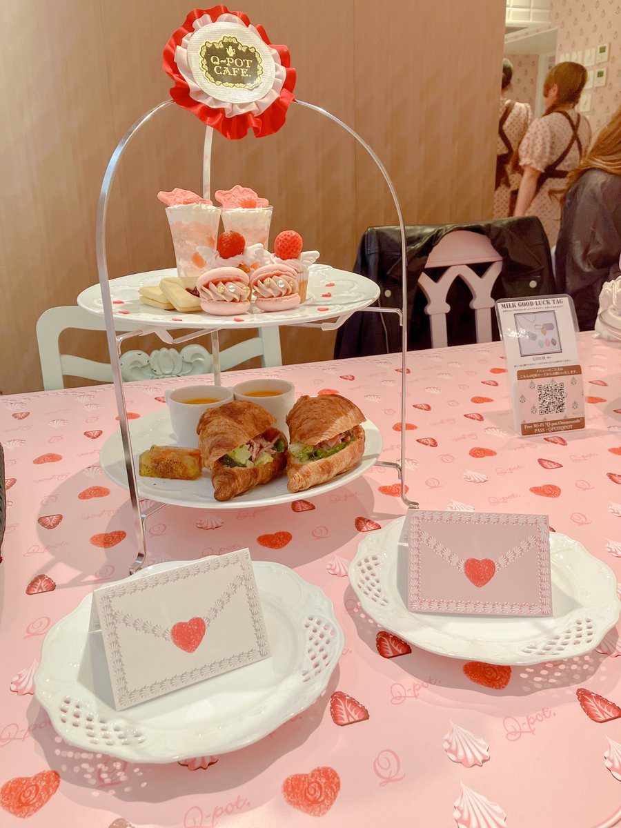 muchan_m9's tweet photo. 摘みたていちごjskで恒例のQpotロリデ🍓💌 https://t.co/zNwmfCEmTb