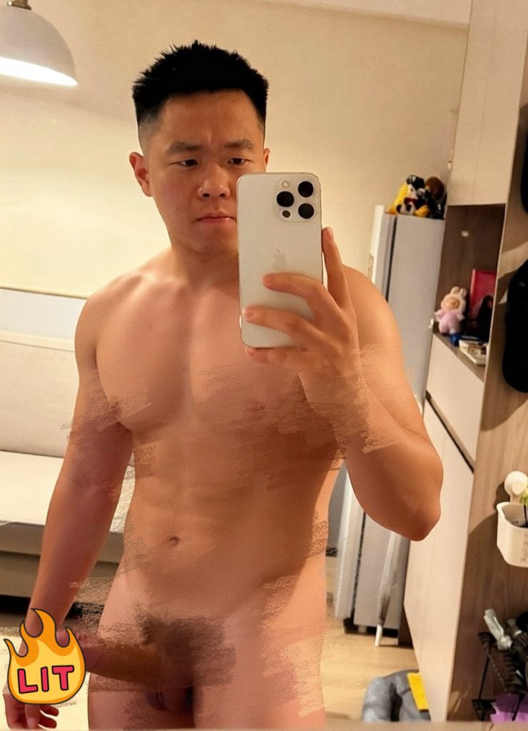 xt4wp's tweet photo. 哥来了，露脸勃起是标配，好身材大J就是要秀出来🔥 想看无码🔞还是约玩？  聊好都可以 #露脸喷  #猛1打桩  #约 https://t.co/PiJaU8fwGp
