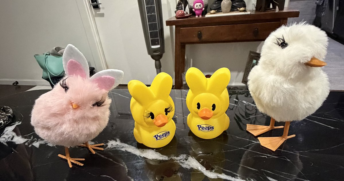 fionama's tweet image. Who doesn’t love lashes? Happy #NationalBarbieDay @ethelook #lashes