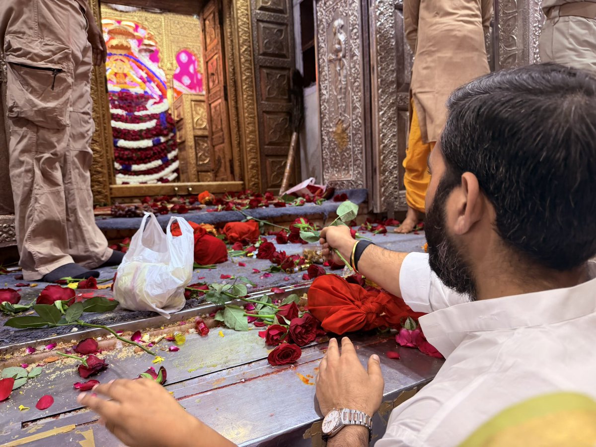 Rahulaidalsingh's tweet photo. जय श्री श्याम
आपका बेटा आपका भाई
राहुल ऐंदल सिंह कंषाना https://t.co/pysPpYPFoq
