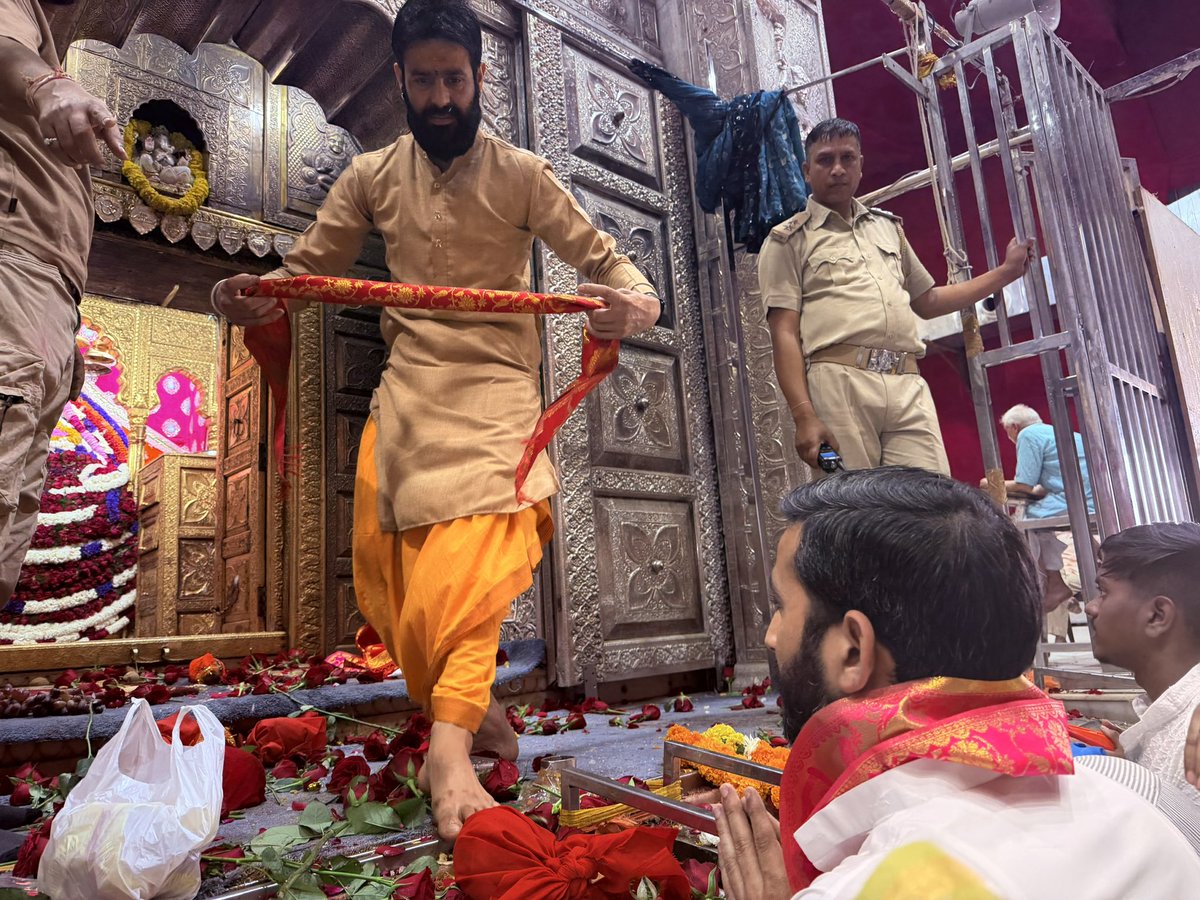 Rahulaidalsingh's tweet photo. जय श्री श्याम
आपका बेटा आपका भाई
राहुल ऐंदल सिंह कंषाना https://t.co/pysPpYPFoq