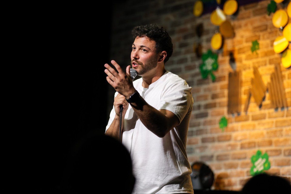 TheRobFlo's tweet photo. Some pictures I took at the @HollywoodImprov last night! https://t.co/vKbPwhWtos