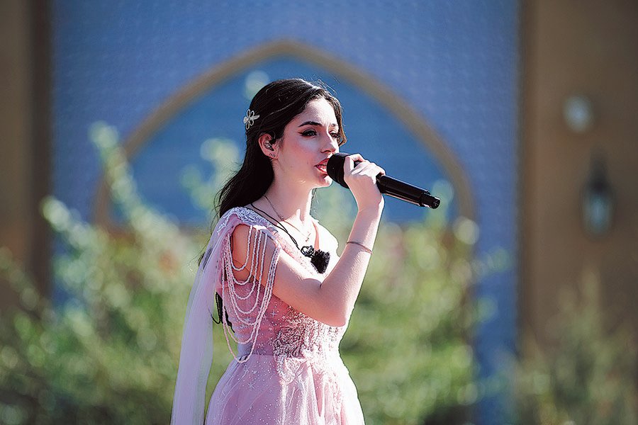 Performing Arts in China tweet media