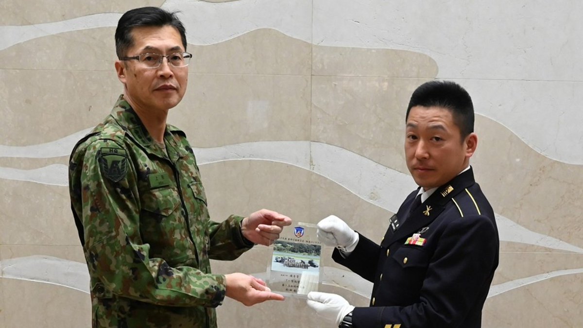 JGSDF_EA_PR's tweet photo. 令和７年度東部方面隊写真・動画コンテストの受賞作品を紹介します🎉
テーマは、写真の部『#東部方面隊 で活躍する部隊・隊員の今、この瞬間』
動画の部『躍動する部隊・隊員の姿』
第４弾は動画の部から🎥
動画の部☆優秀賞☆
「一撃必墜」第１高射特科大隊　松田曹長
受賞おめでとうございます！🎊
#写真の力 #動画の力 #一瞬を切り取る #想いをカタチに #挑戦の記録 #フォトコン #ムービーコン #被写体を輝かせる