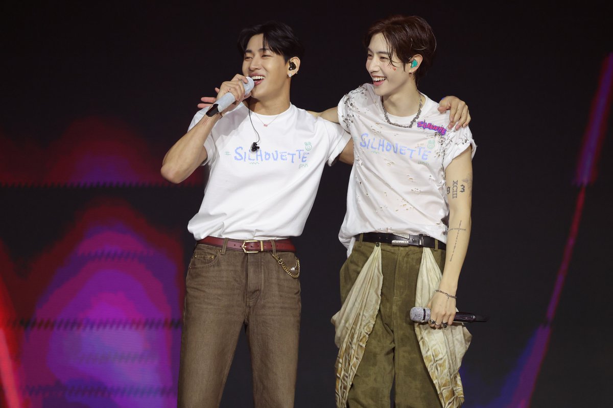 คิดถึงพี่จ๋าแล้ว! เก็บตกบรรยากาศแฟนคอน “MARK TUAN” พร้อมเซอร์ไพรส์สุดพิเศษน้องชายคนสนิท "แบมแบม" GOT7 💚🐥

🔴จบลงอย่างงดงามและเต็มไปด้วยความทรงจำ สำหรับงาน "MARK TUAN Silhouette: The Shape of You FANCON 2026 in BANGKOK" ของซูเปอร์สตาร์ระดับโลก MARK TUAN ซึ่งจัดขึ้นเมื่อวันที่ 28