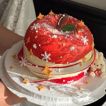 Pujilestari_07's tweet photo. 雨天宅家也超幸福！追完动漫新番，重温经典球赛，被宠物温柔治愈，循环 @王源 的歌，安静又惬意🌧️
# 雨天日常 #动漫 #足球 #宠物 #爱豆 https://t.co/TOORIGhPSh