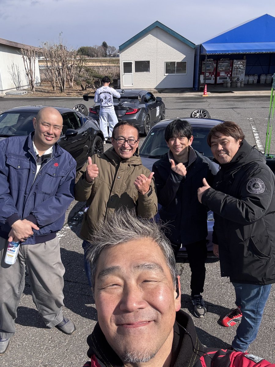 GARAGER_FESTA's tweet photo. 午前中の雪☃️は何だったんだ‼️
ご参加の皆様ありがとうございます😊
皆さん最高な方ばかり‼️
#WINMANSATTACK
#筑波サーキット https://t.co/v4KzFbd8Mf