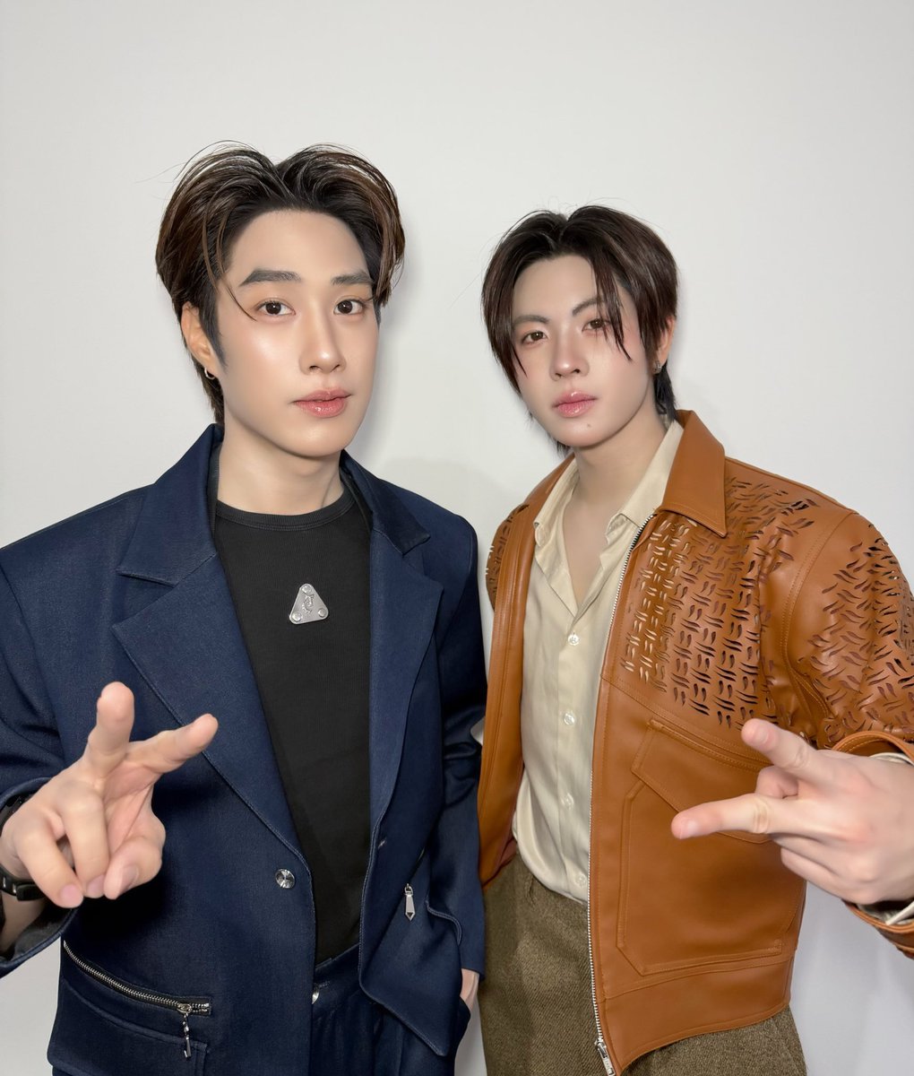 “เติ้ล” <a href="/TLE_mtm/">TLE.MTM</a> และ “เฟิร์สวัน” <a href="/firstone_wnk/">FirstOne</a> พร้อมแล้วสำหรับงาน  MITH : Afternoon Tea An Exclusive Moment With Keng-Namping &amp; Tle-FirstOne ✨

#MITHxTleFirstOne