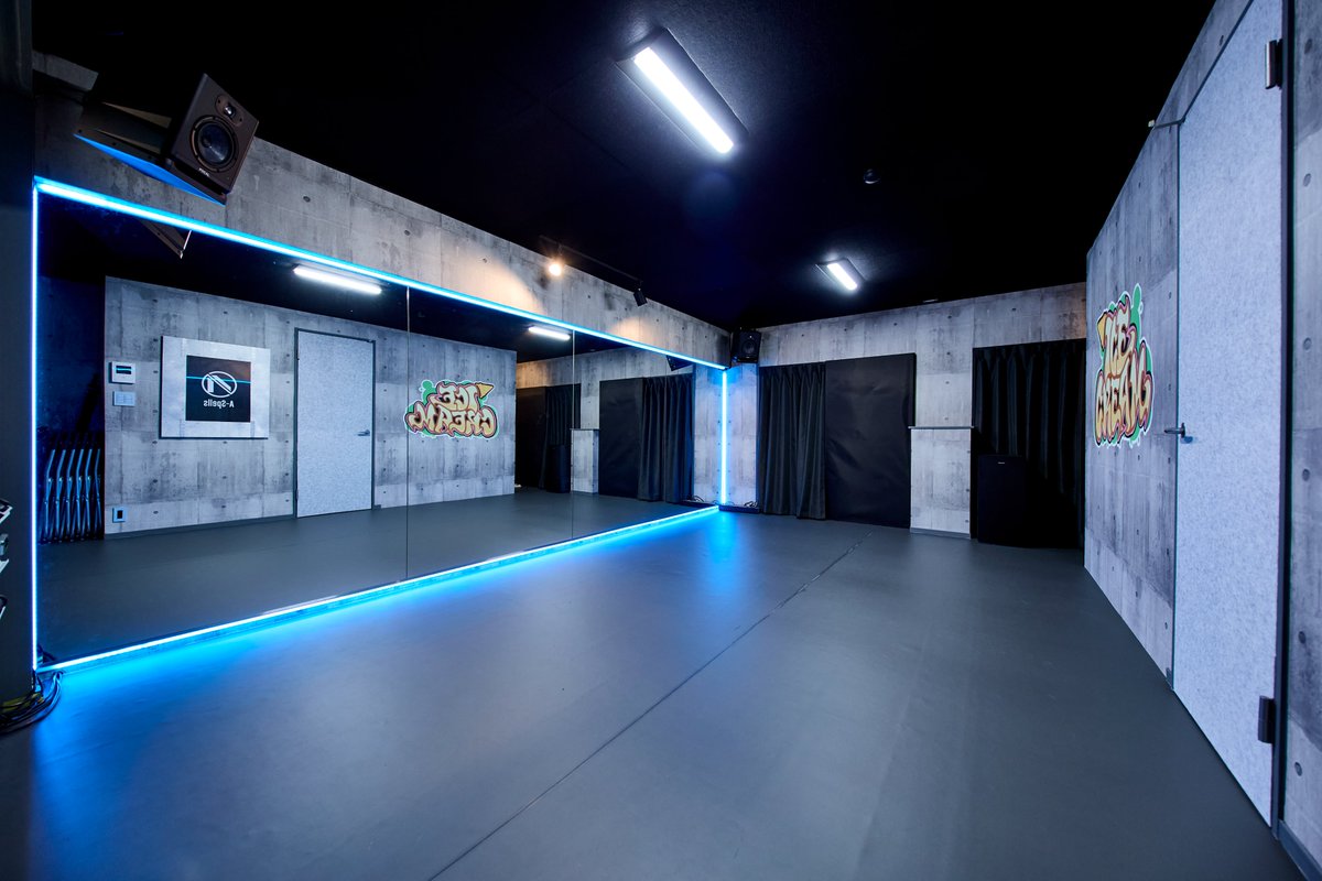 SongOfSaya_0711's tweet photo. 渋谷のダンススタジオ
ICE CREAM STUDIO

予約フォームから予約できるようになりました！空き状況の確認もできます！

よろしくお願いいたします！

https://t.co/vZCRjVVzL5

@Icecream_dance
#ICECREAMSTUDIO https://t.co/aXyJNj6kPU