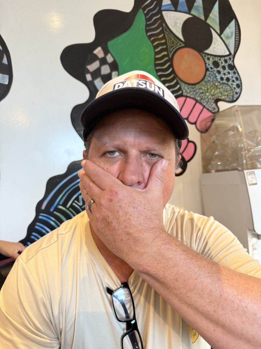 NotattooNolife's tweet photo. ほぼ毎日フリーハンドで仕事しています。
面頬
オーストラリアから🇦🇺ご予約されて当日こんな感じでやってくれと頼まれて予め描いていたデザインからの変更にてフリーハンドとなりました。 https://t.co/7fLE2UXXn1