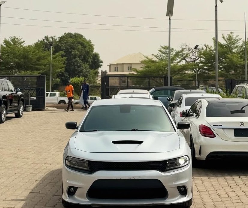 Abj_Auto_cars's tweet image. ‼️ DODGE CHARGER R/T — 2022
📃 DUTY: Original custom duty ☑️
🏷️ PRICE: DM OR CALL
📍 LOCATION: #Abuja 🇳🇬
📞 CALL/WHATSAPP: 08052712169 / 09112199464

American muscle — 5.7L HEMI V8, 50k miles, bold stance &amp;amp; pure presence the road announces itself. DM or CALL  #Dodge #Charger