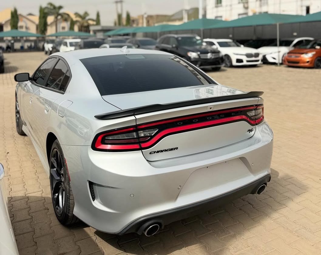 Abj_Auto_cars's tweet image. ‼️ DODGE CHARGER R/T — 2022
📃 DUTY: Original custom duty ☑️
🏷️ PRICE: DM OR CALL
📍 LOCATION: #Abuja 🇳🇬
📞 CALL/WHATSAPP: 08052712169 / 09112199464

American muscle — 5.7L HEMI V8, 50k miles, bold stance &amp;amp; pure presence the road announces itself. DM or CALL  #Dodge #Charger