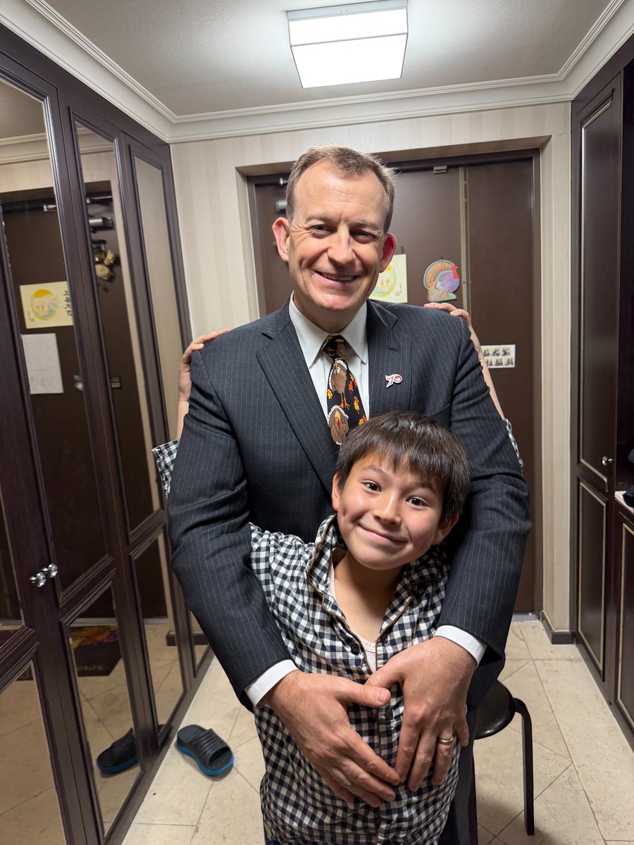 Robert E Kelly tweet media